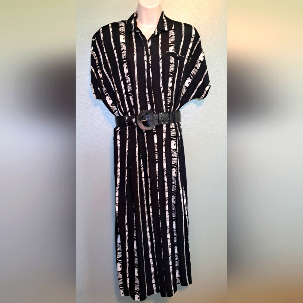 Vintage Scarlet Midi Dress Size 11 USA Black White Pleated Belted Classic
